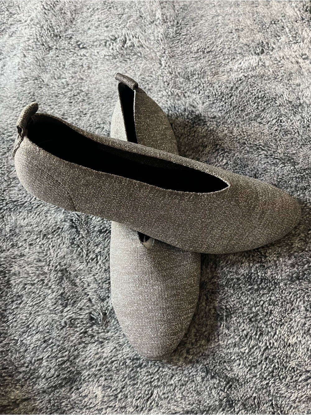 bernie mev. Metallic Gray Ballet Flats